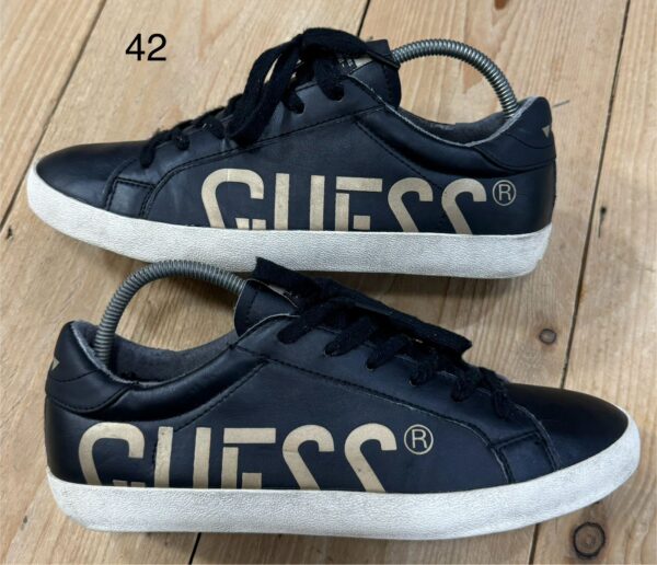 Guess Pointure 42