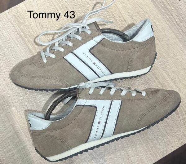 Tommy Pointure 43