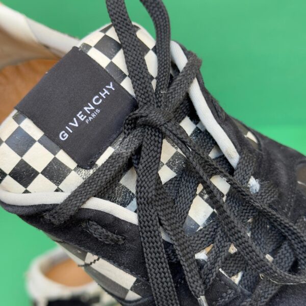 Givenchy "43" – Image 9