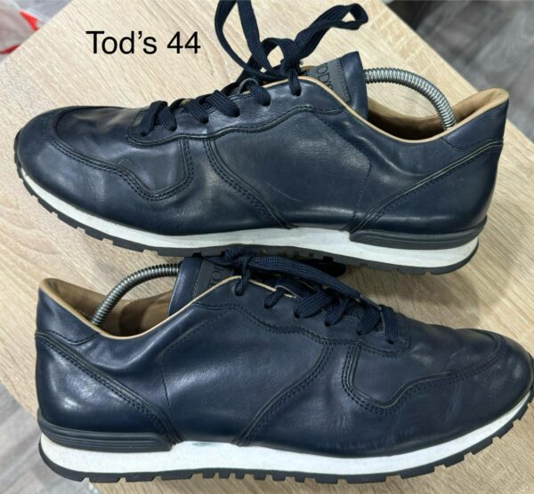 Tod's "44"