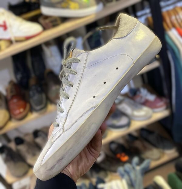 Golden Goose "46" – Image 3