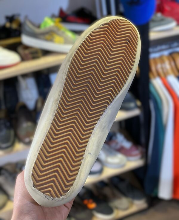 Golden Goose "46" – Image 4