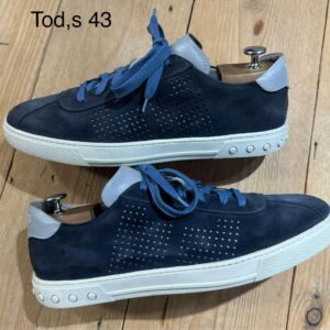 Tod's "43"