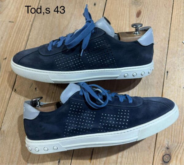 Tod's "43"
