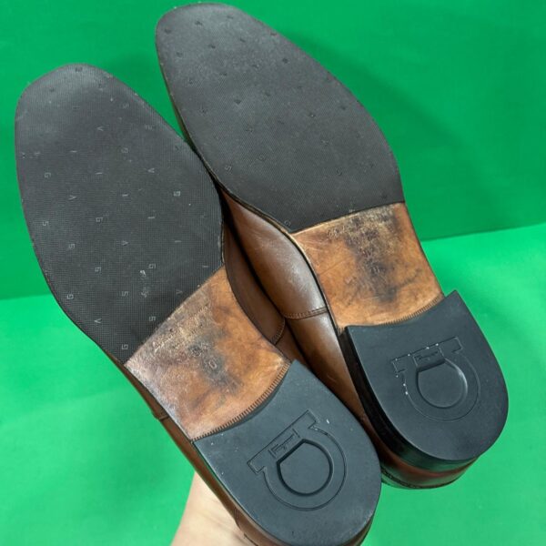 Salvatore Ferragamo "42/43" – Image 12