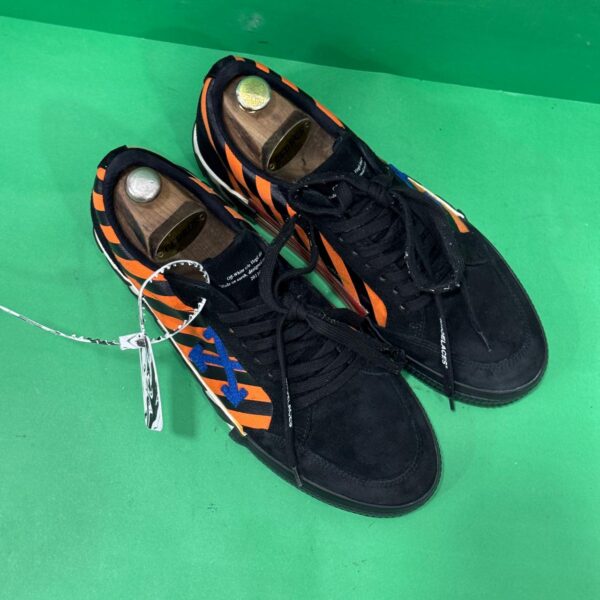 OFF-White "43" – Image 3