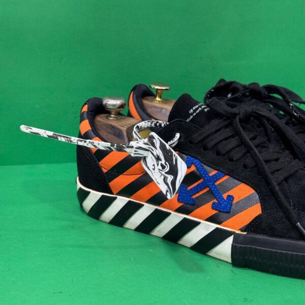 OFF-White "43" – Image 4