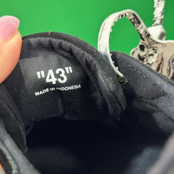 OFF-White "43" – Image 11