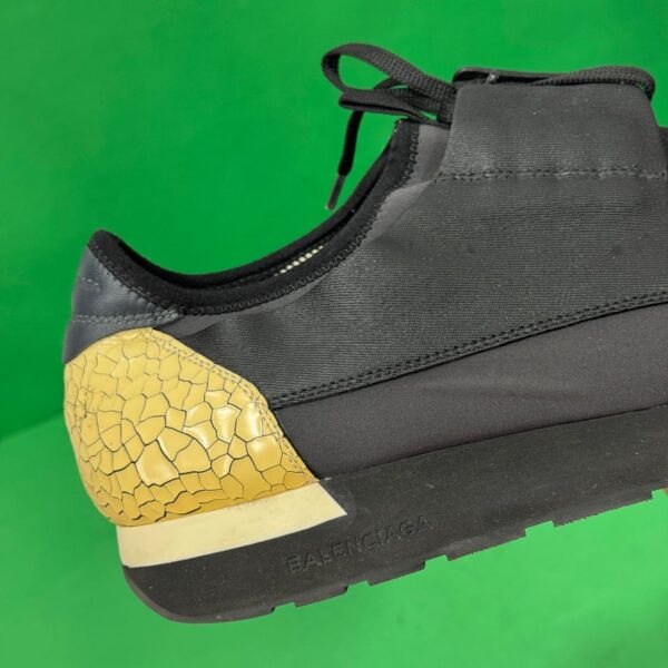 Balenciaga "46" – Image 9