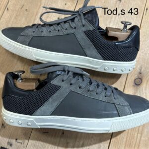 Tod's "43"