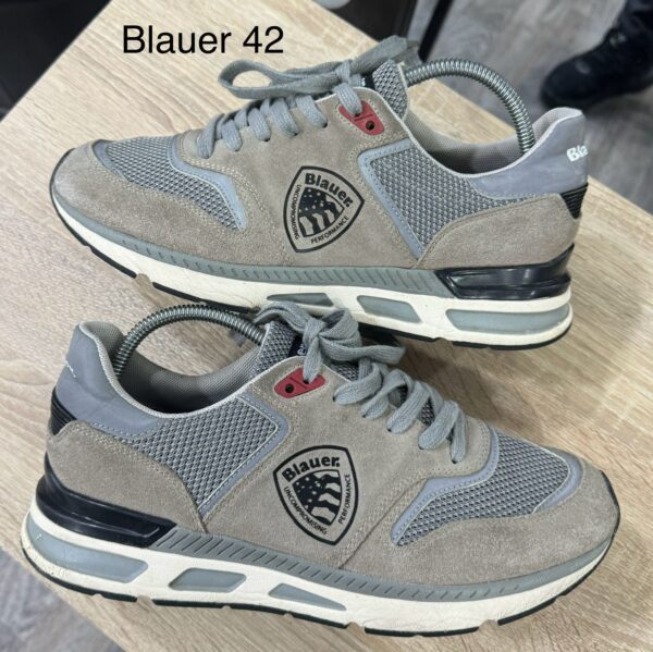 Blauer "42"