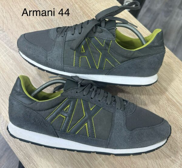 Armani Exchange "44"