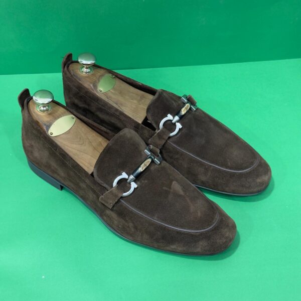 Salvatore Ferragamo "44"