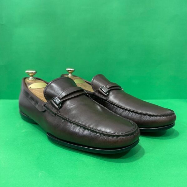 Tod's "43/44"