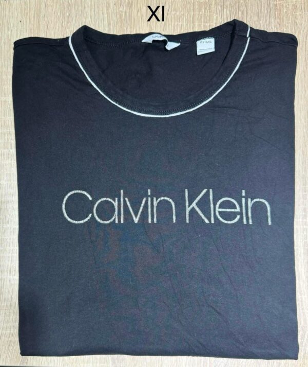 Calvin Klein "XL"