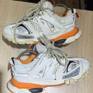 Balenciaga track 40