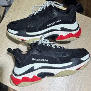 Balenciaga 42
